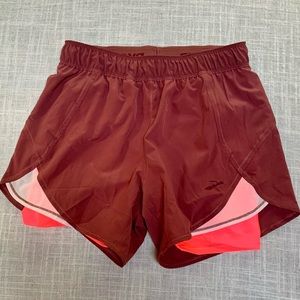 Brooks chaser 2 in 1 running short (s)